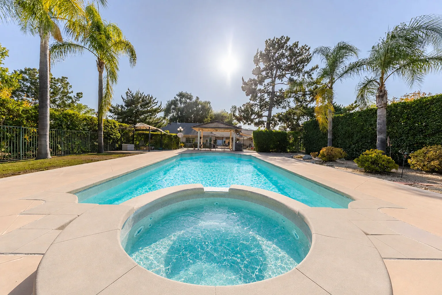 5 bed, 3736 sqft, $16,500 — Photo 1