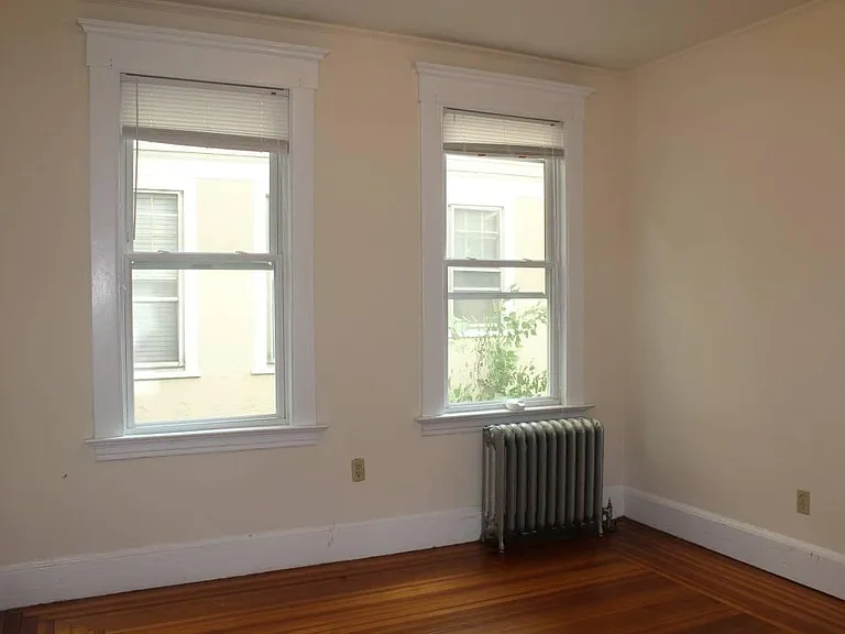 790 Orange St #1F — Photo 4