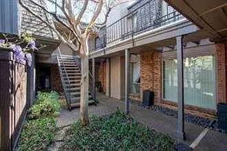 4112 Bowser Ave #210