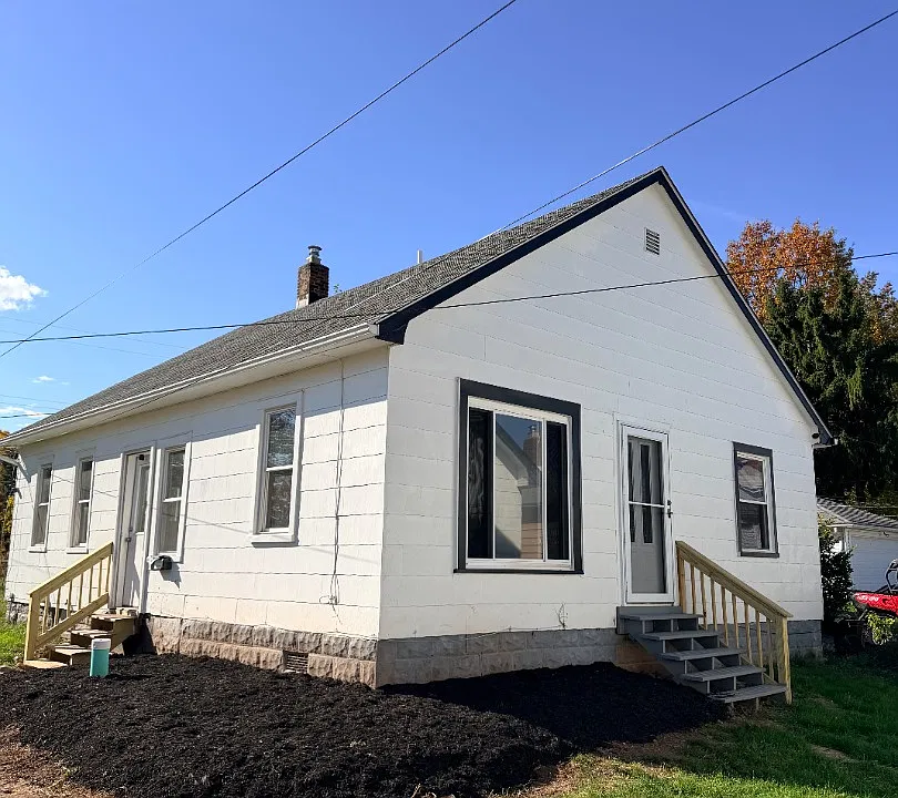 4419 Lincoln Ave