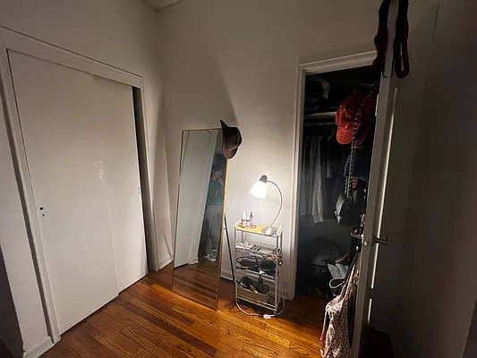 Rented by Salon Realty Corp | media 11