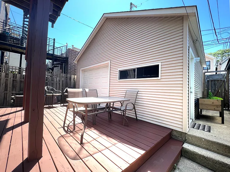 2323 W Dickens Ave #1 — Photo 30