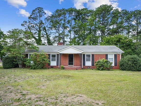 3rd image of 1801 E Azalea Drive