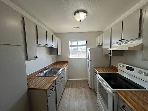 2nd image of 2275 S Buckley Rd APT 202