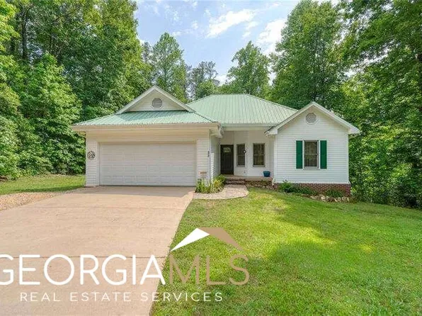 272 Reindeer Ln, Talking Rock, GA 30175