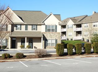 27 Stonecreek Ct, Ephrata, PA 17522