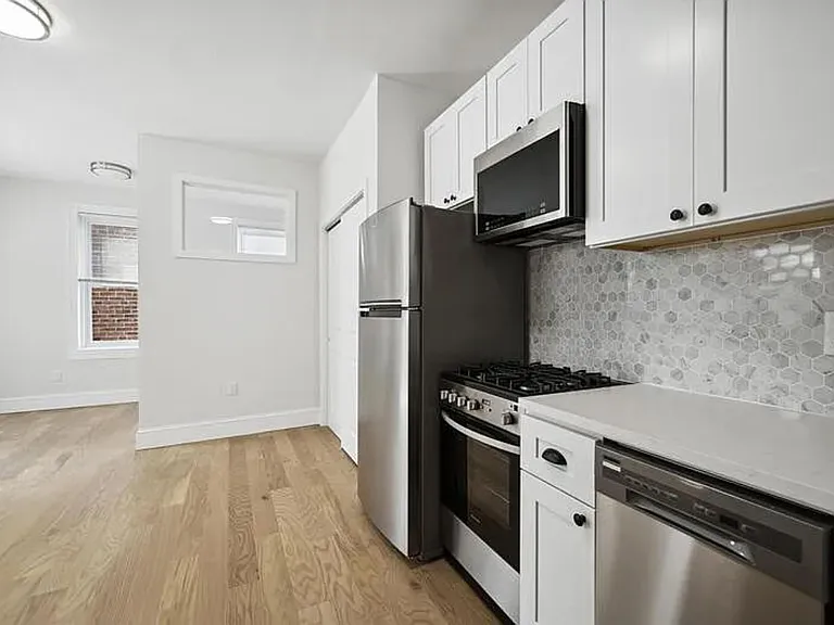 718-20 S 3rd St #2R — Photo 11