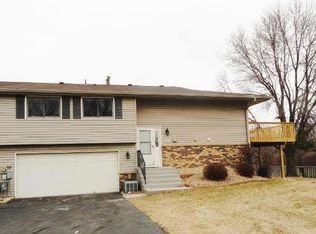841 E 145th St, Burnsville, MN 55337