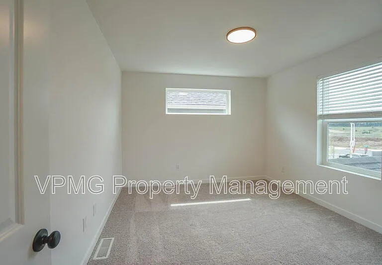 1605 NE 180th Ave — Photo 27