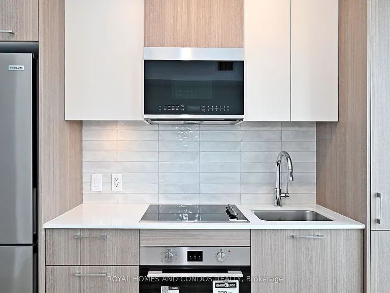 10 Oak St #1510 — Photo 17