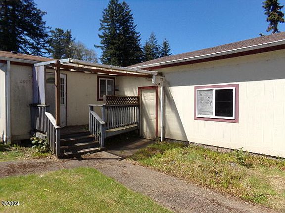 4th image of 2009 SE Donelle Dr