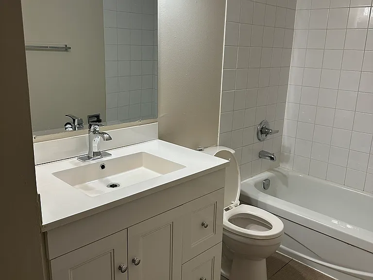 430 Ash St — Photo 21