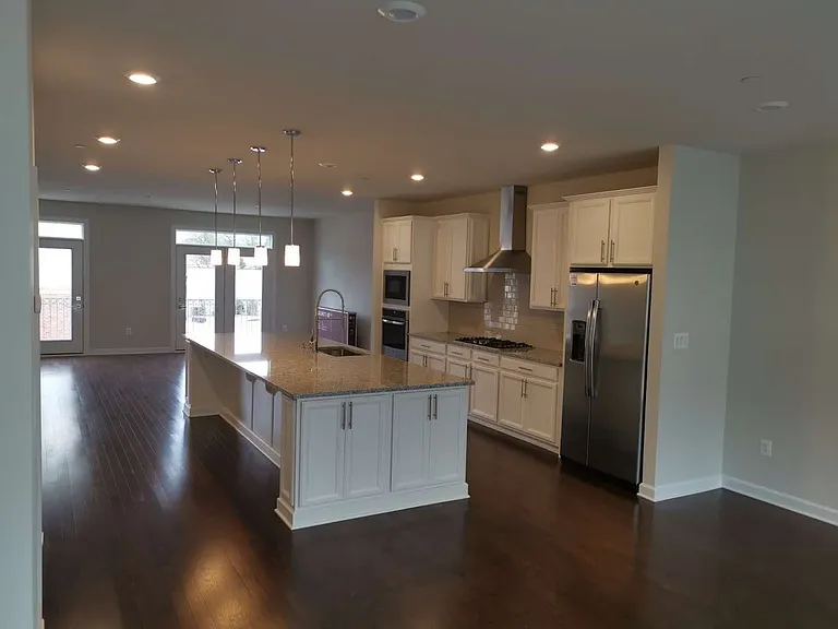 8115 Miner St — Photo 2