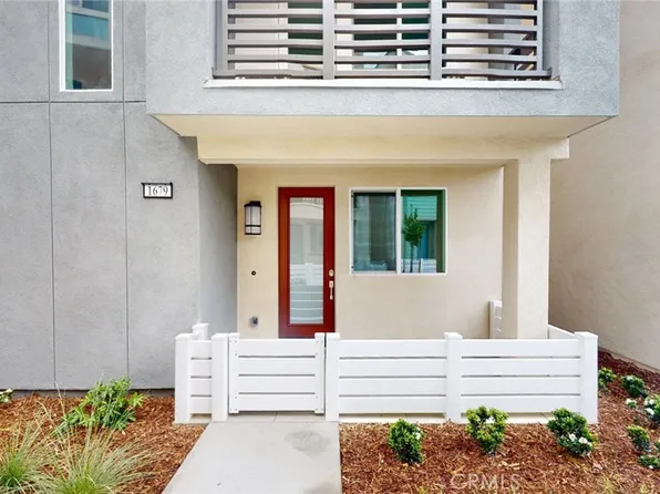 1679 W Lexington Ln, San Pedro, CA 90732