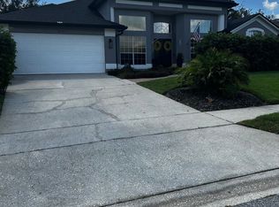 1035 Palm Cove Dr, Orlando, FL 32835