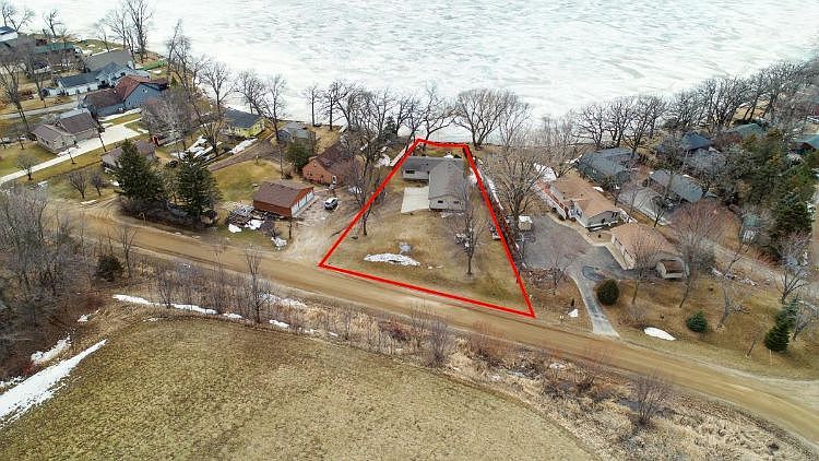 1st image of 17350 Roberds Lake Ct