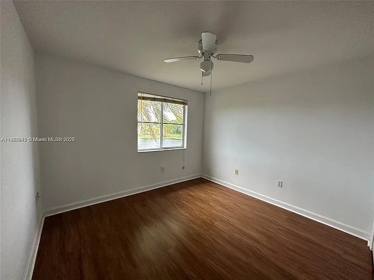 3529 SW 169th Ter — Photo 12