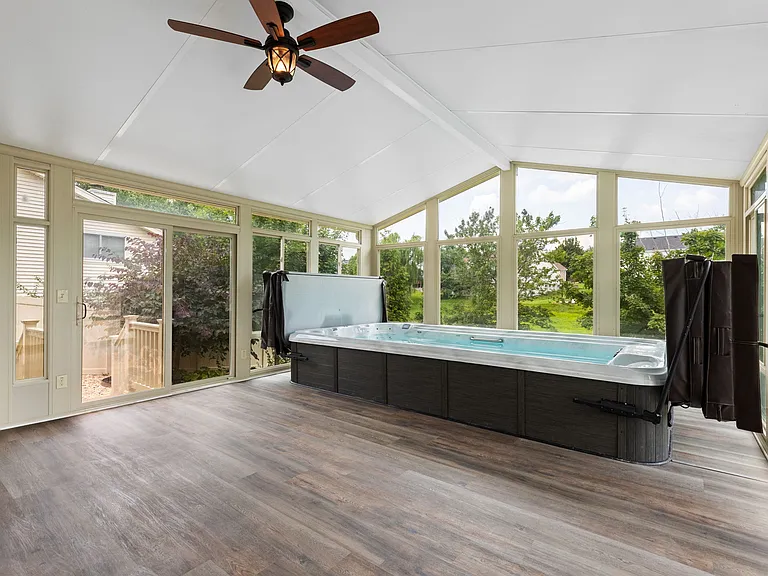 701 Oak Run Ln — Photo 15