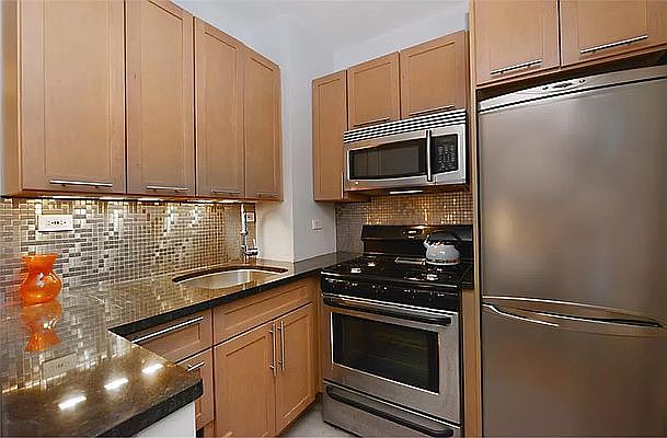 1st image of 240 E 46th St APT 4A