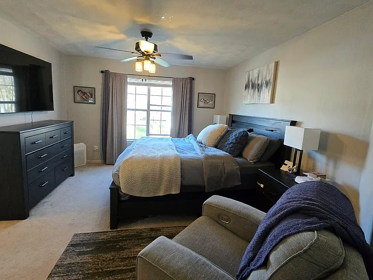 1480 Berkshire Dr — Photo 24