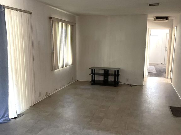 5th image of 10301 Forest Springs Dr
