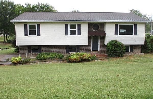 1st image of 5075 Sparrows Point Dr NE