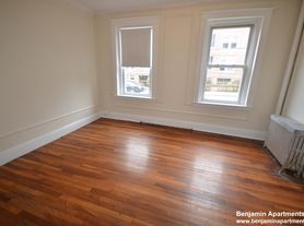 4 Vinal St
