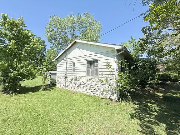 4th image of 517 Marshall St