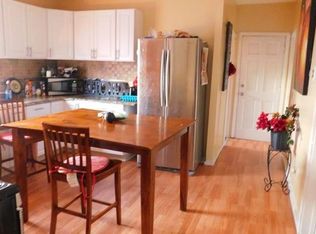 60 Hawkins St, Providence, RI 02908
