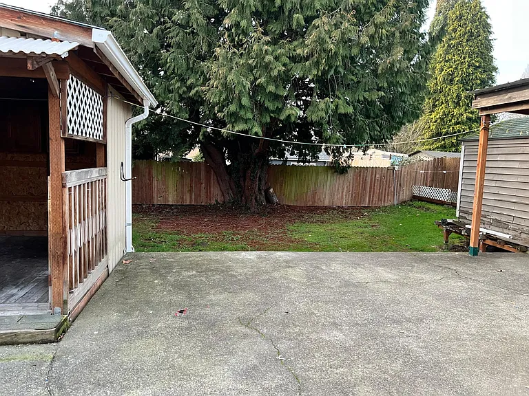 11910 Renton Ave S — Photo 19