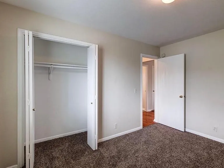 16712 Hamilton Point Cir — Photo 27