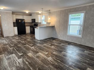 5425 Valley Dr TRAILER 9, Bettendorf, IA 52722