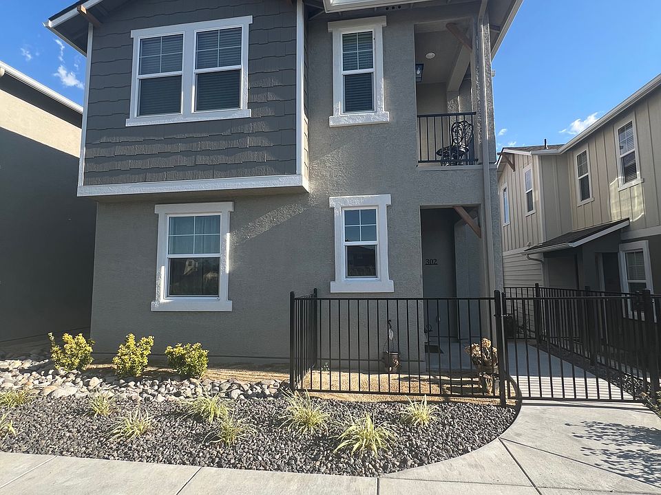 1st image of 302 Cattail Cir