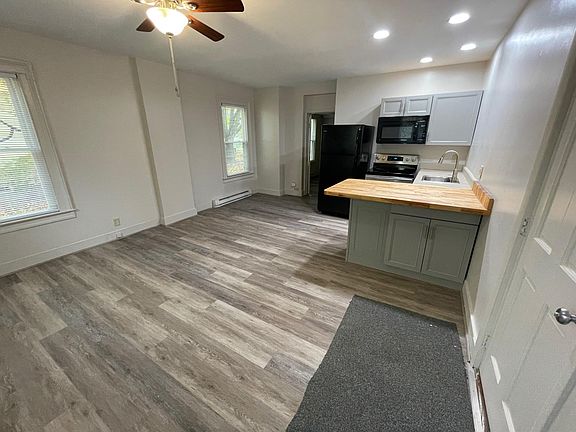 4th image of 138 Fort Hill Ave #1