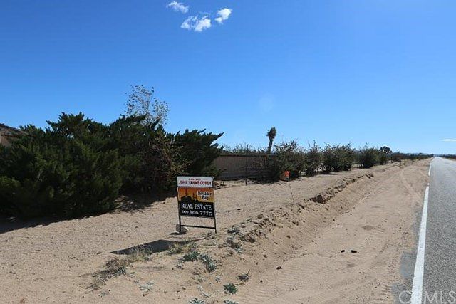 2nd image of Landers Ln