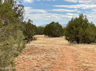 37515 W Howling Coyote Rd, Seligman, AZ 86337