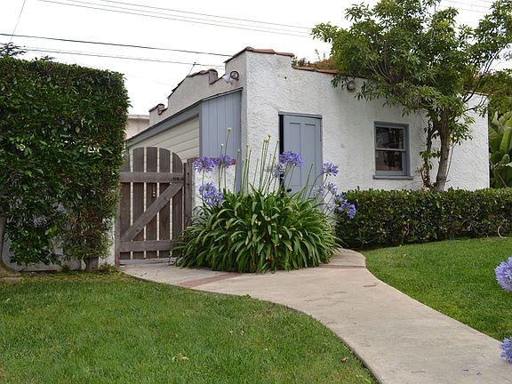5th image of 2055 Veteran Ave