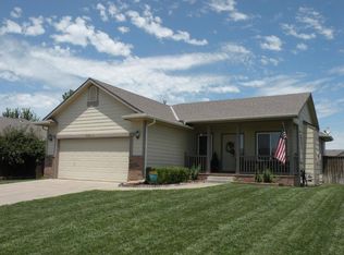 2218 E Surrey Ln, Derby, KS 67037