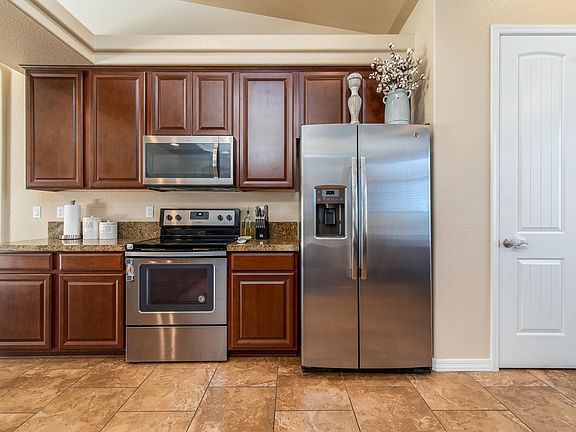 5th image of 3547 Surf Ln