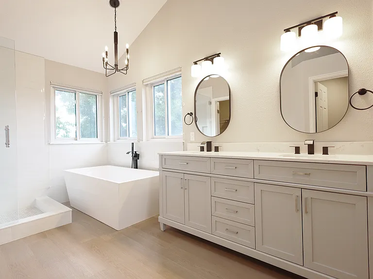 2062 Chesapeake Pl — Photo 2