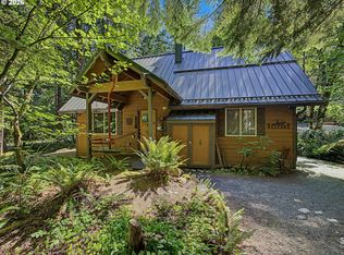 72410 E Smith Loop, Rhododendron, OR 97049