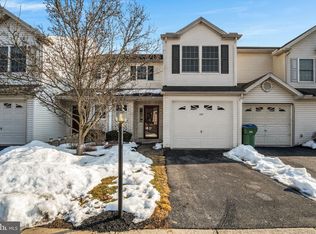 227 Silver Leaf Rdg, Harrisburg, PA 17110