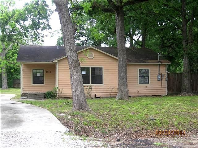 1st image of 9312 Lanewood Dr