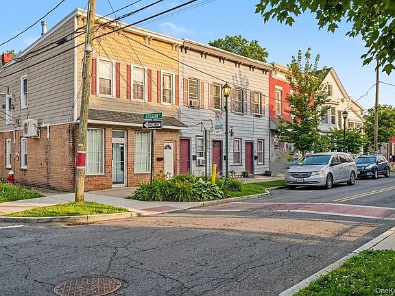 2nd image of 66 Broadway