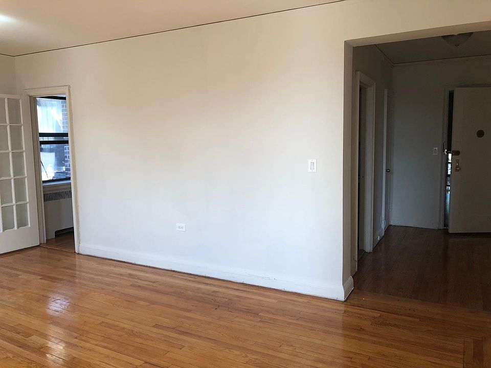 1st image of 300 Hayward Ave #2nd