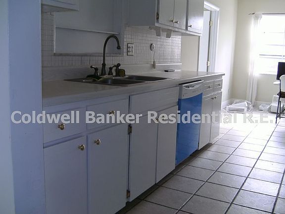 Kit. work area, new dishwasher