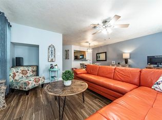 17365 Saturn Ln, Houston, TX 77058