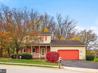 1280 Greenwood Rd, York, PA 17408