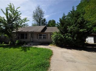 1689 Counts Ave, Springdale, AR 72762