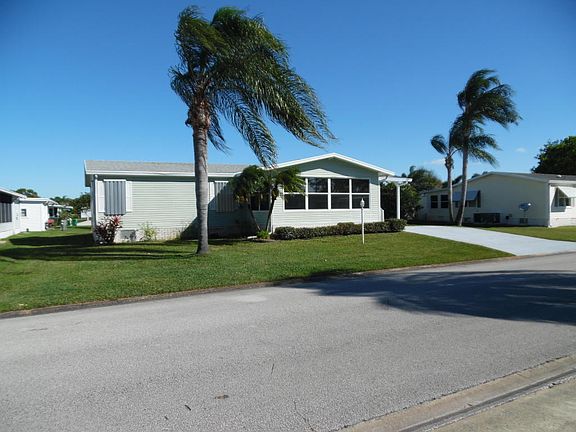 2nd image of 326 Avocado Dr
